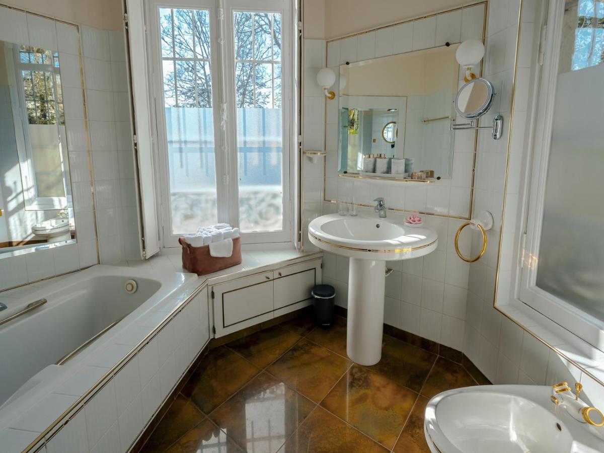 Chateau Des Orchidees En Val De Loire Сомюр Екстер'єр фото